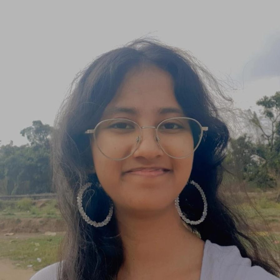 A photograph of Hrishita Gulumkar.